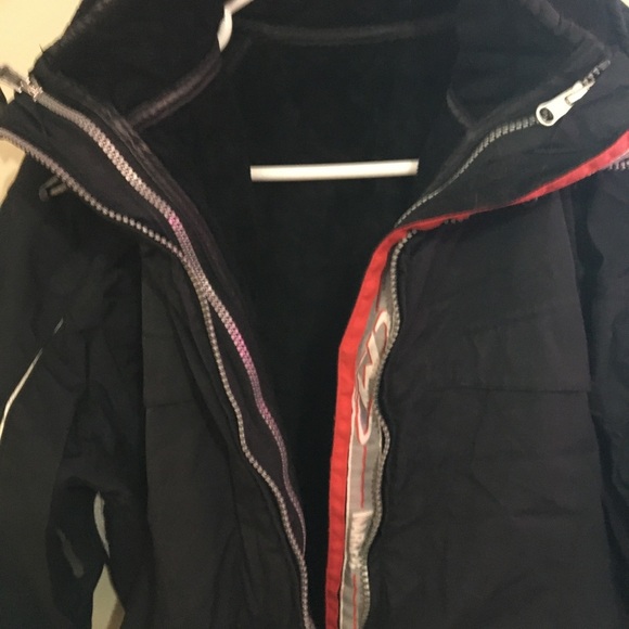 Boy’s Black Ski Jacket - Picture 4 of 5